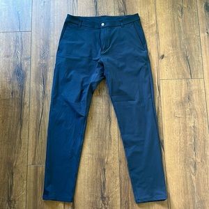 Men’s lululemon ABC pant.